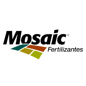 Logomarca da empresa Mosaic Fertilizantes, locomarca com a palavra Mozaic escrita a cima de um simbolo contendo 4 retângulos nas cores vermelho verde amarelo e bege, formando a silhueta de uma plantação, ao lado a palavar Fertilizantes